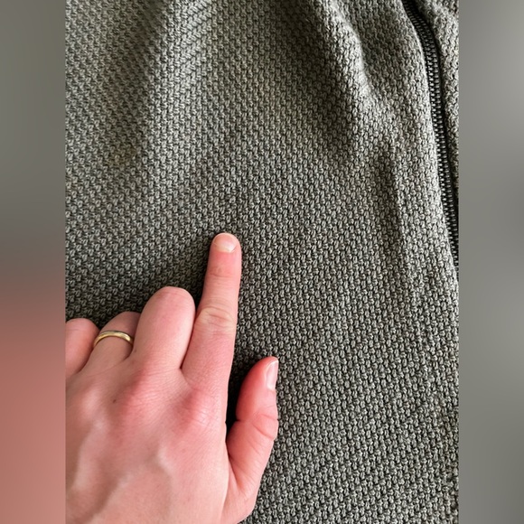 Lululemon Women’s On The Go Poncho Grey Sage -
One Size - Picture 6 of 10